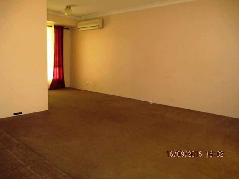 98 Brown Crescent, Seville Grove WA 6112