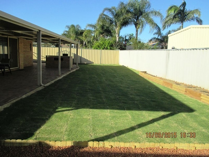 98 Brown Crescent, Seville Grove WA 6112