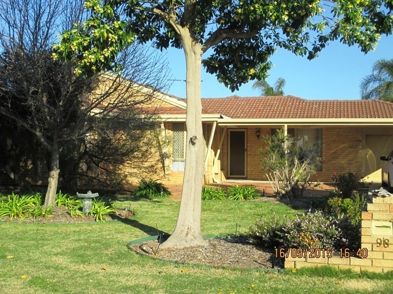 98 Brown Crescent, Seville Grove WA 6112