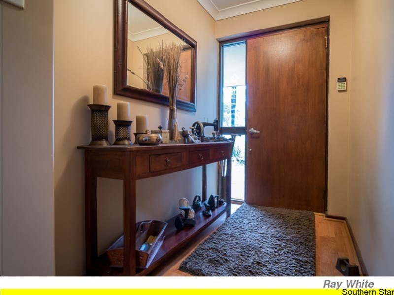 1 Crystal Court, Mount Richon WA 6112