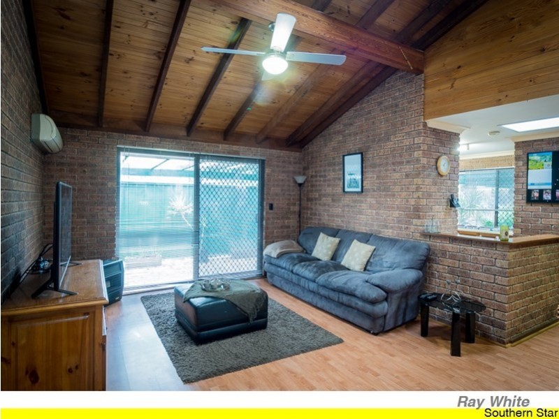 1 Crystal Court, Mount Richon WA 6112