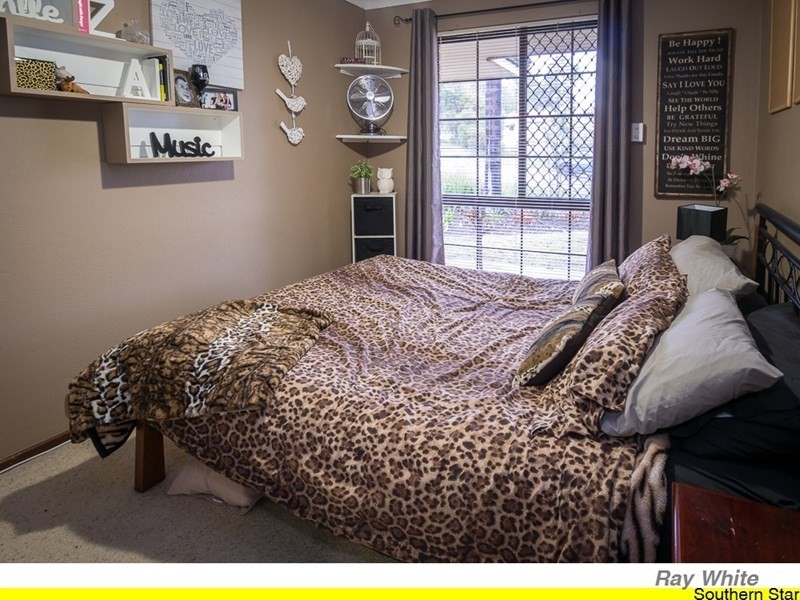 1 Crystal Court, Mount Richon WA 6112