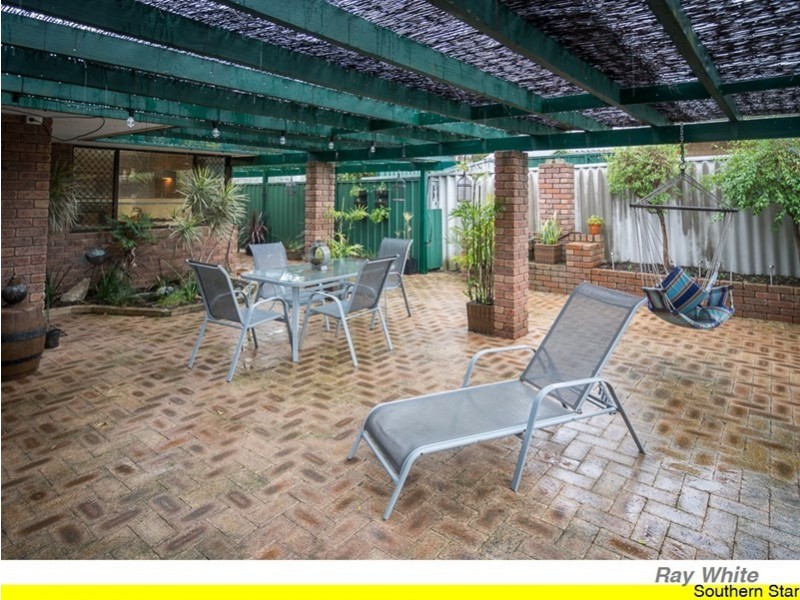 1 Crystal Court, Mount Richon WA 6112