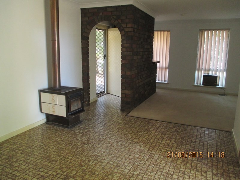 22 Dollis Way, Camillo WA 6111