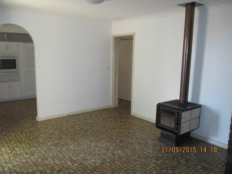 22 Dollis Way, Camillo WA 6111