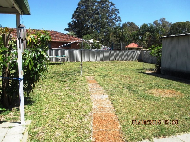 15 Barcombe Way, Gosnells WA 6110