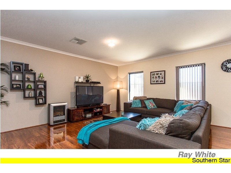 7 Carbine Bend, Byford WA 6122