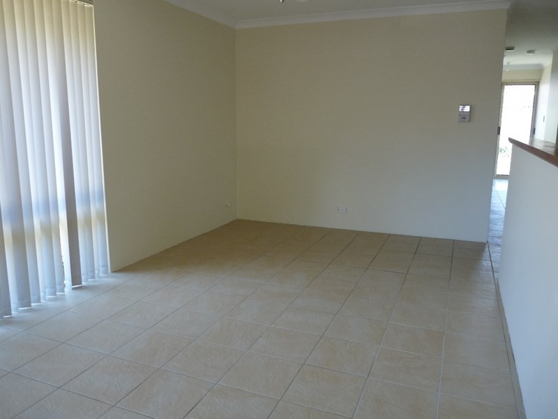 11 Settlers Way, Gosnells WA 6110