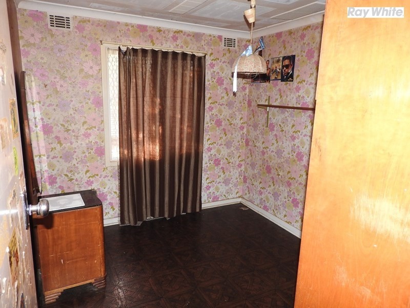 231 Seventh Road, Armadale WA 6112