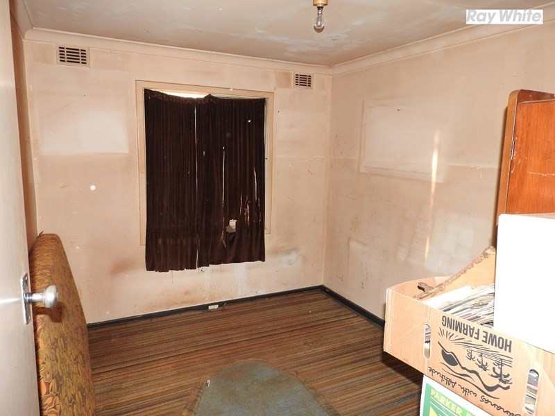 231 Seventh Road, Armadale WA 6112