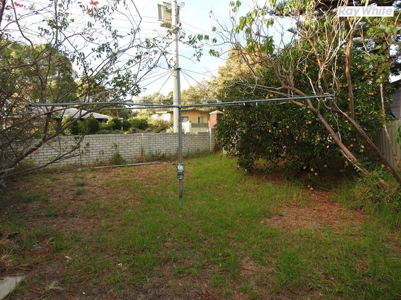 231 Seventh Road, Armadale WA 6112