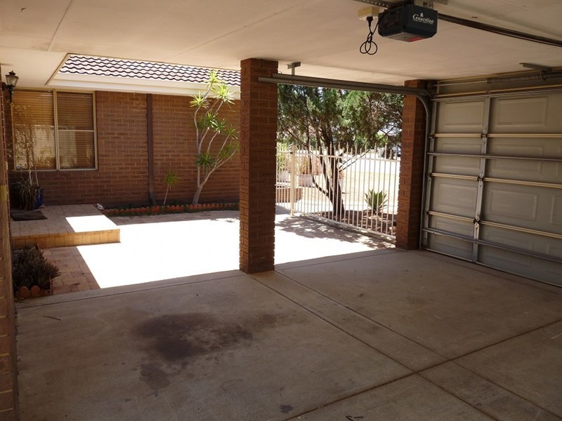 35 Wilkinson Street, Gosnells WA 6110