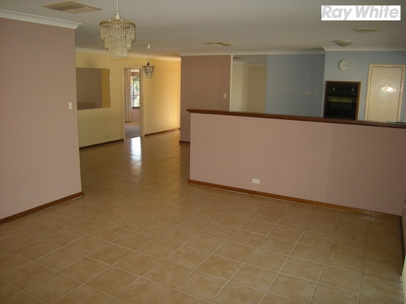 48 Aussat Drive, Kiara WA 6054