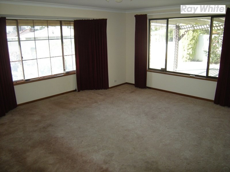 48 Aussat Drive, Kiara WA 6054