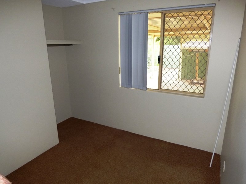 4 Kingfisher View, Brookdale WA 6112