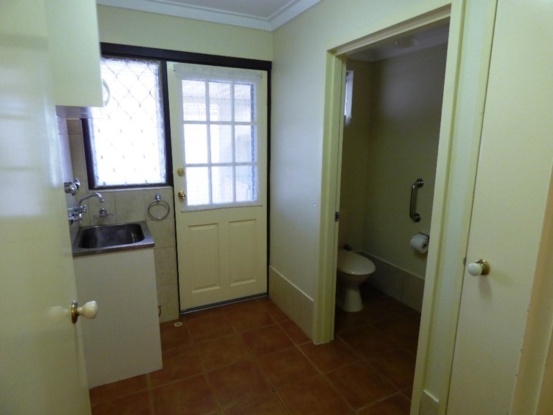 8/99 Seventh Road, Armadale WA 6112