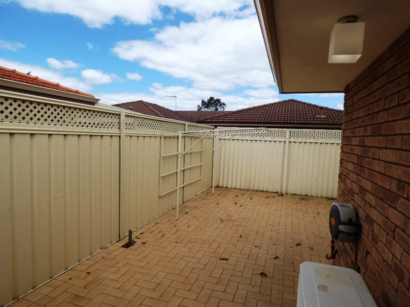 8/99 Seventh Road, Armadale WA 6112