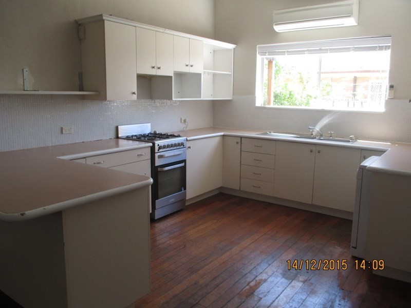 6 Henry Street, East Cannington WA 6107