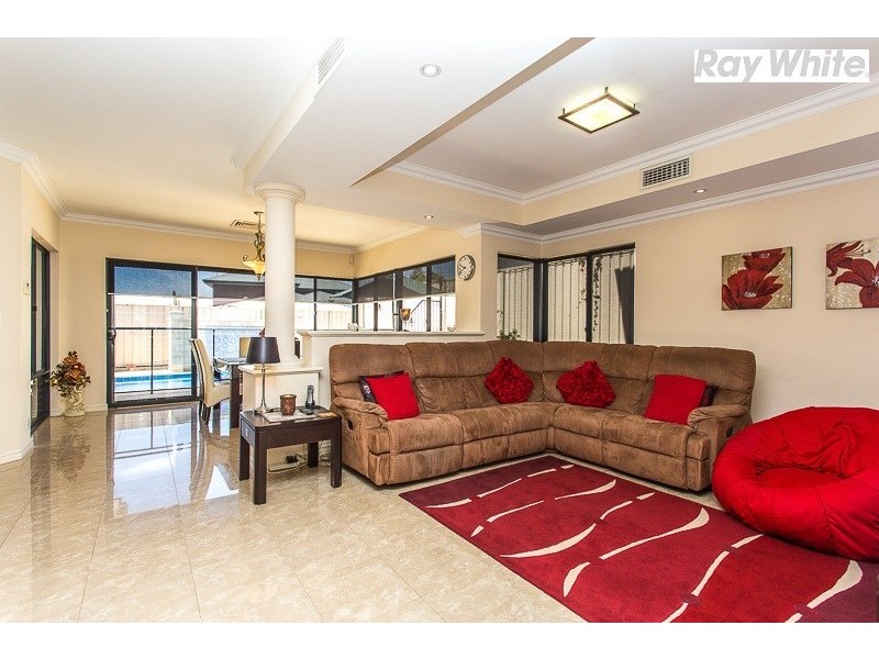 8 Breelya Rise, Canning Vale WA 6155