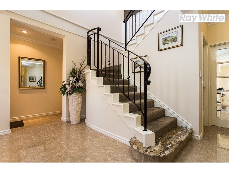 8 Breelya Rise, Canning Vale WA 6155