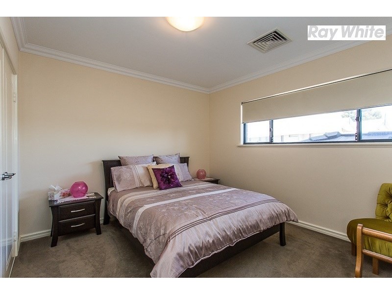 8 Breelya Rise, Canning Vale WA 6155