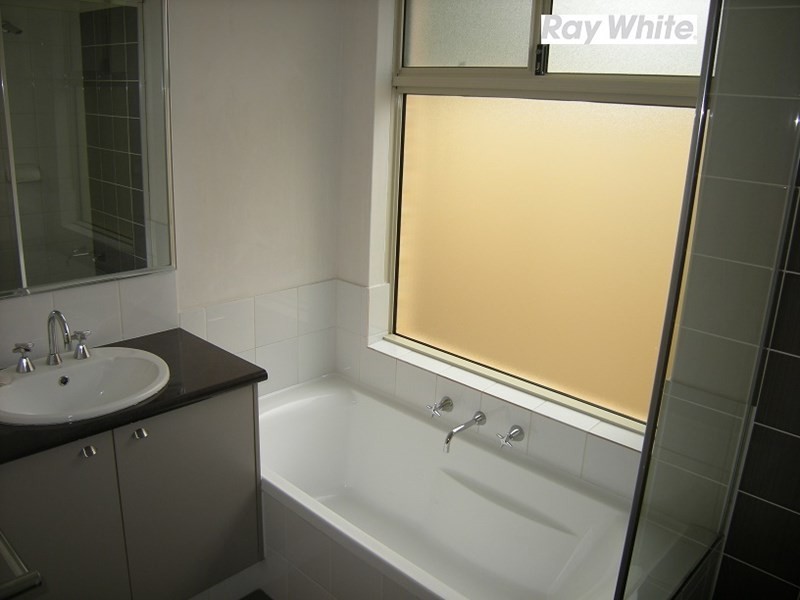 16 b Ward Crescent, Kelmscott WA 6111