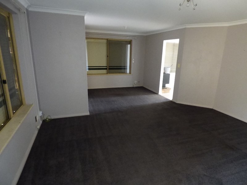 3 Symes Close, Seville Grove WA 6112