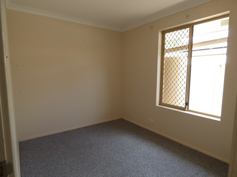 3 Symes Close, Seville Grove WA 6112