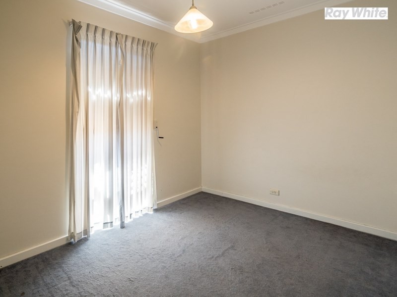 16 Elanora Road, Armadale WA 6112