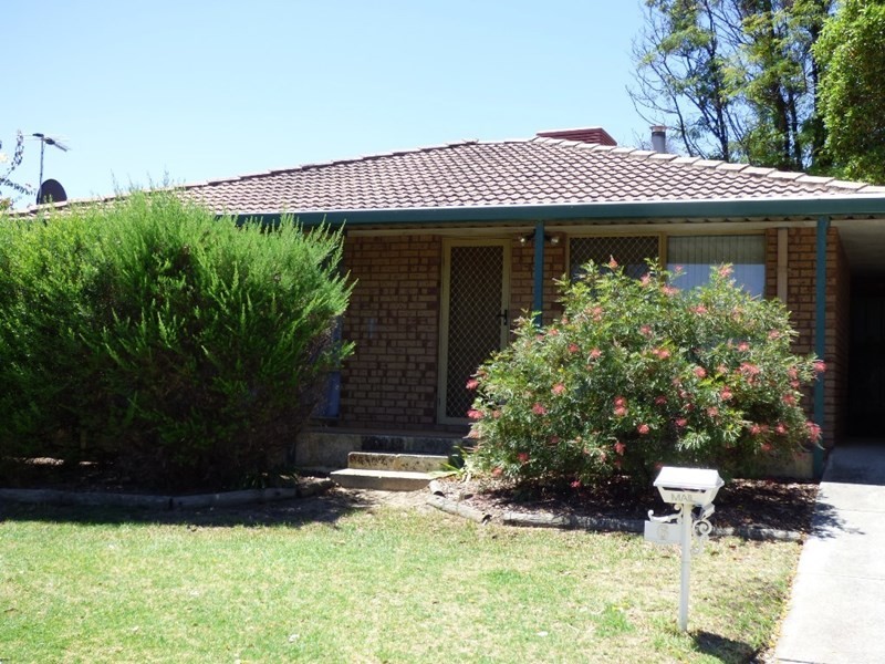 6 McGrath Place, Seville Grove WA 6112
