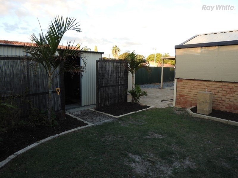 12 Piesse Place, Seville Grove WA 6112