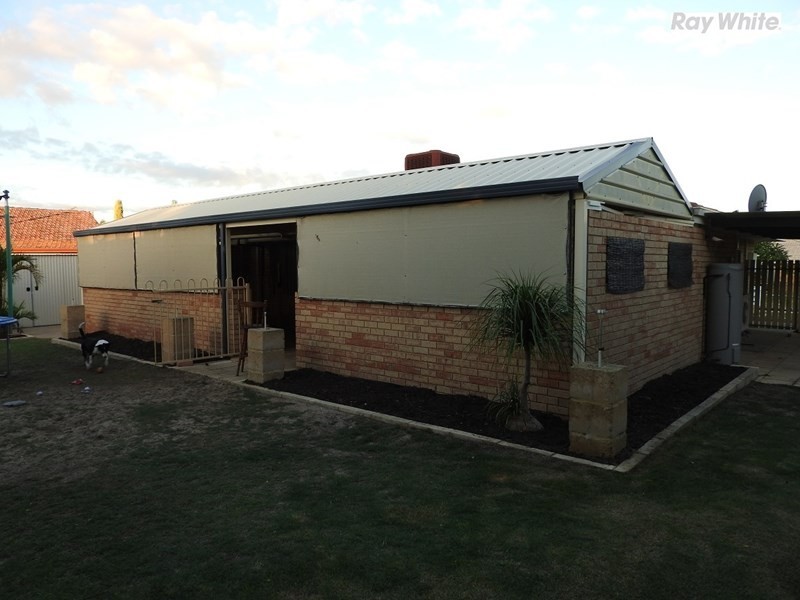 12 Piesse Place, Seville Grove WA 6112