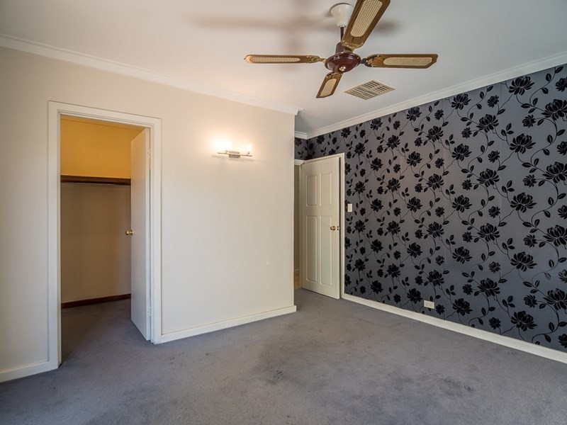 16 Elanora, Armadale WA 6112