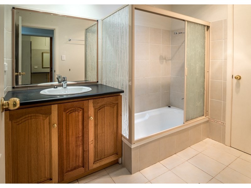 16 Elanora, Armadale WA 6112