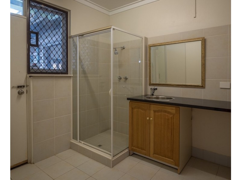 16 Elanora, Armadale WA 6112