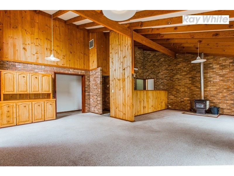 4 Looranah Street, Mount Nasura WA 6112