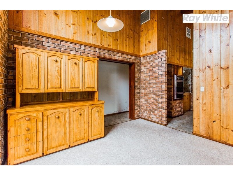 4 Looranah Street, Mount Nasura WA 6112