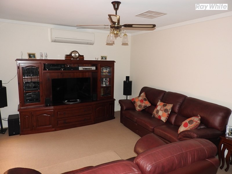 3 May Close, Armadale WA 6112