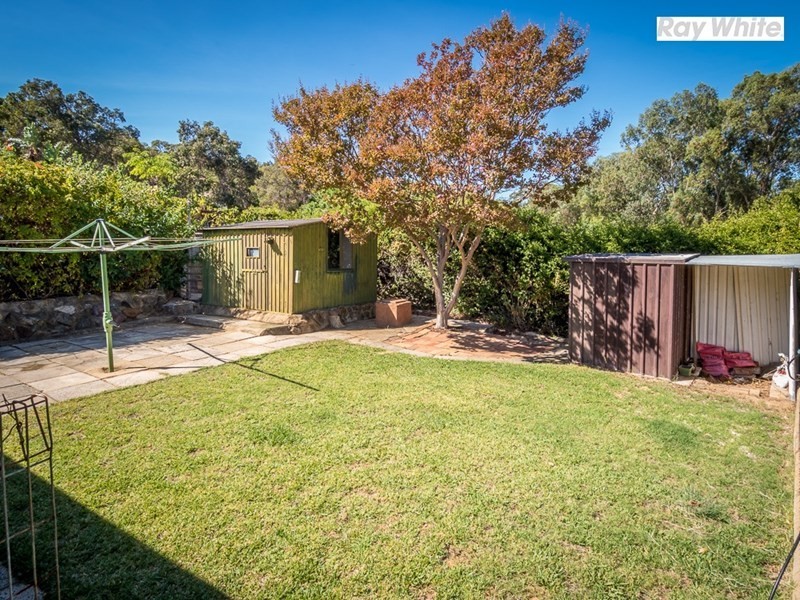 23 Carawatha Avenue, Mount Nasura WA 6112