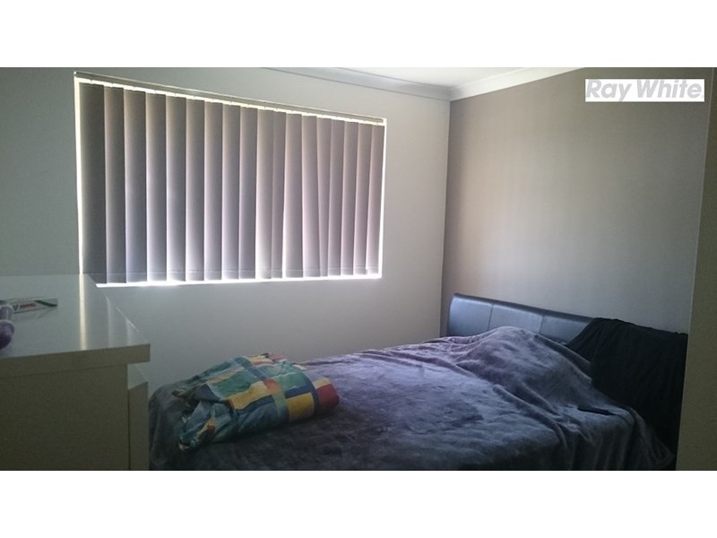 2/11 Stott Close, Armadale WA 6112