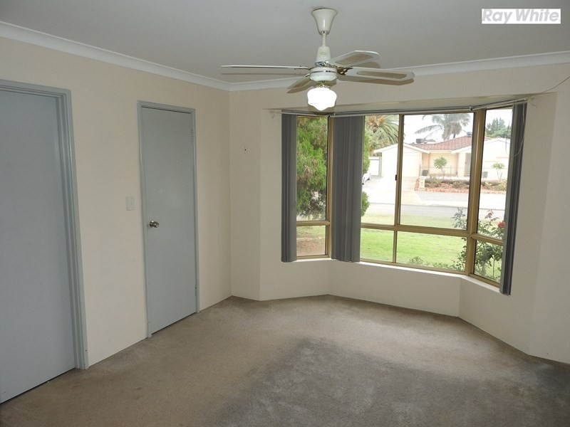 12 Bodicoat Drive, Brookdale WA 6112