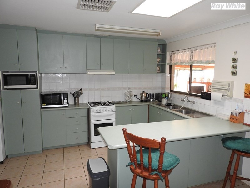 5 Whittington Street, Mount Nasura WA 6112