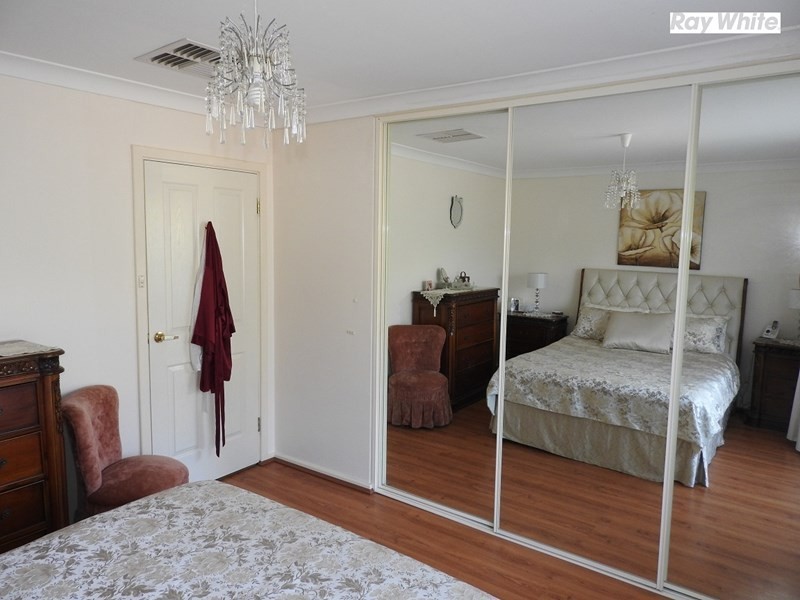 5 Whittington Street, Mount Nasura WA 6112