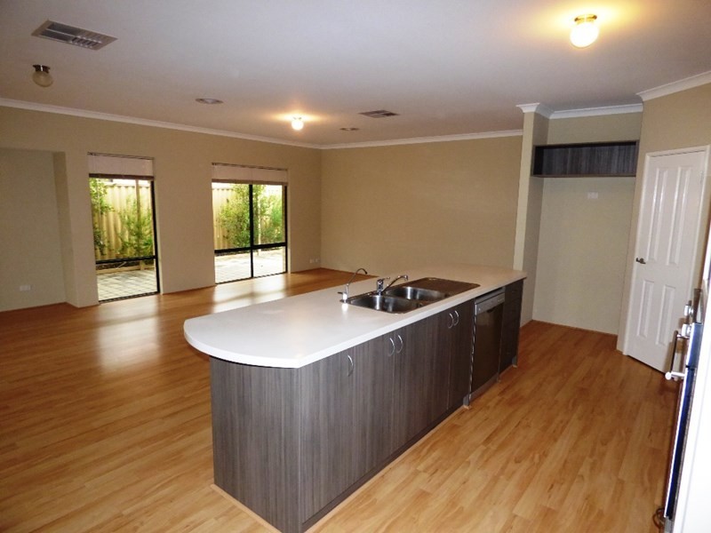 64 Kardan Boulevard, Byford WA 6122