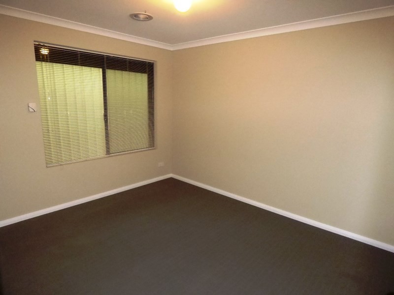 64 Kardan Boulevard, Byford WA 6122