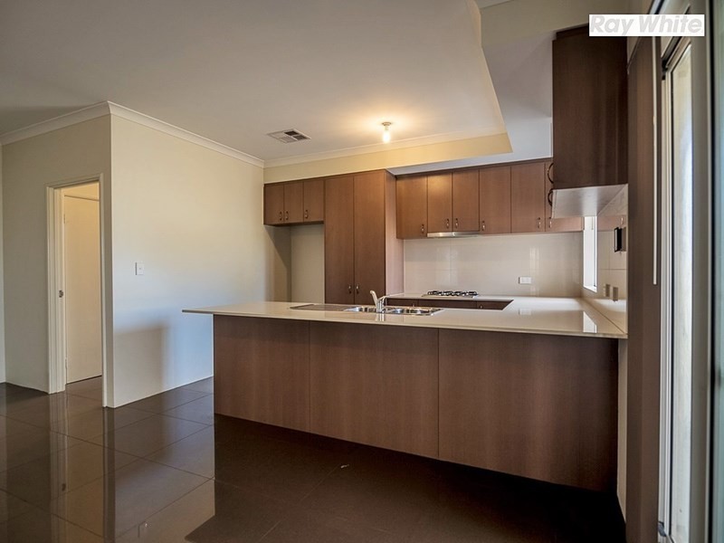 26 Kerrison Parade, Seville Grove WA 6112