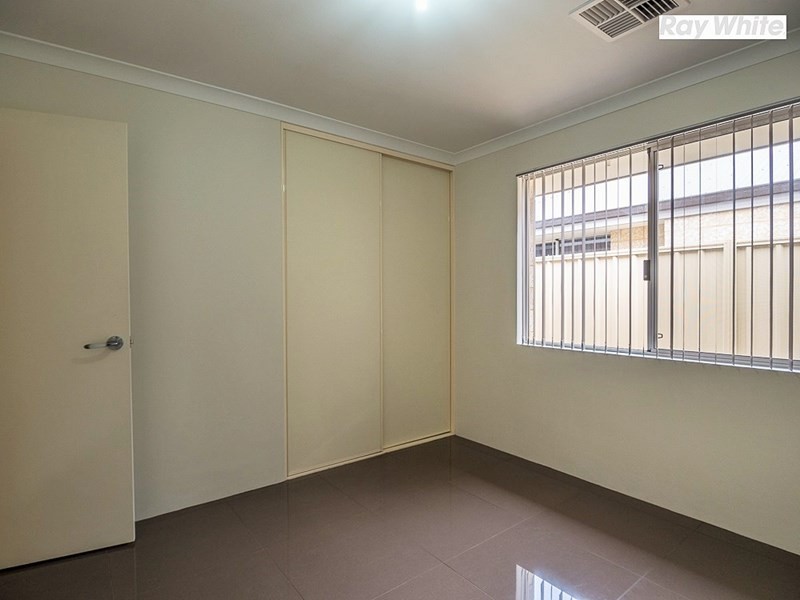 26 Kerrison Parade, Seville Grove WA 6112