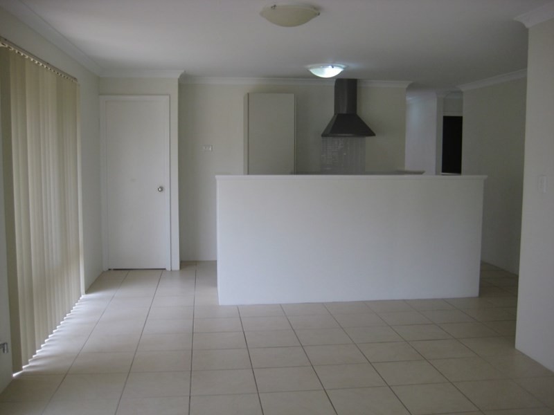 14/10 Delamere Way, Camillo WA 6111