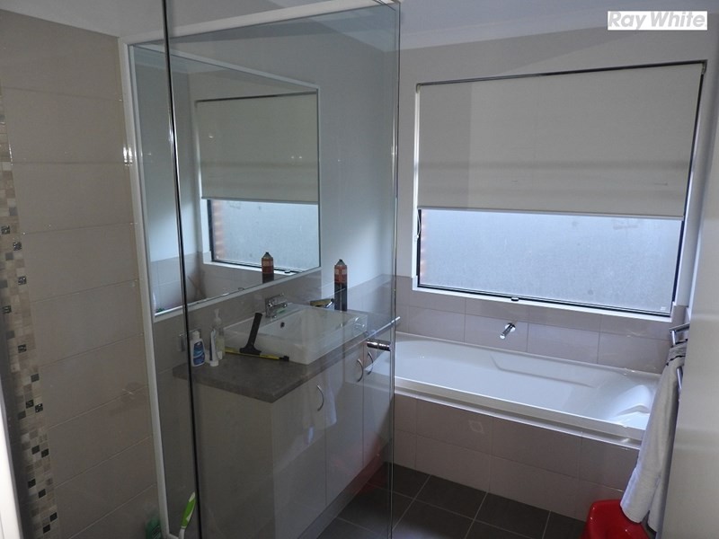 38 Wycliffe Turn, Piara Waters WA 6112