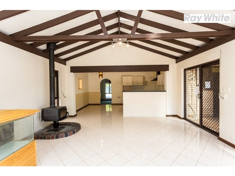 16 Elanora Road, Armadale WA 6112